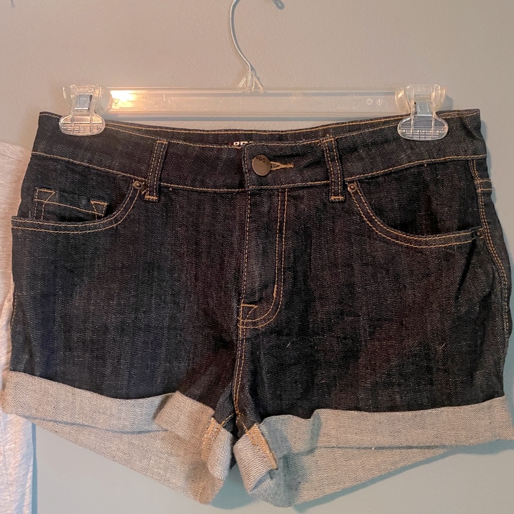 BDG Shortie Short